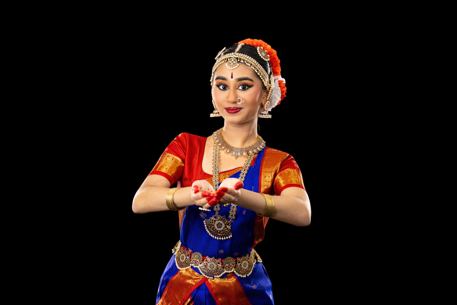 Ahana Baderdinni performing Pushpanjali